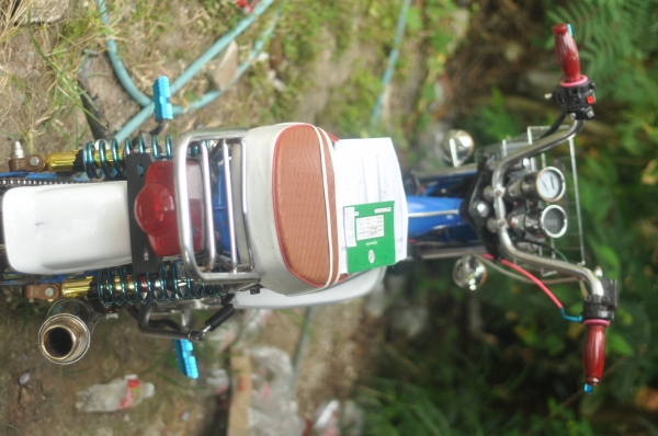 ขายชาลีเครื่องwave 100 ทะเบียนโอน