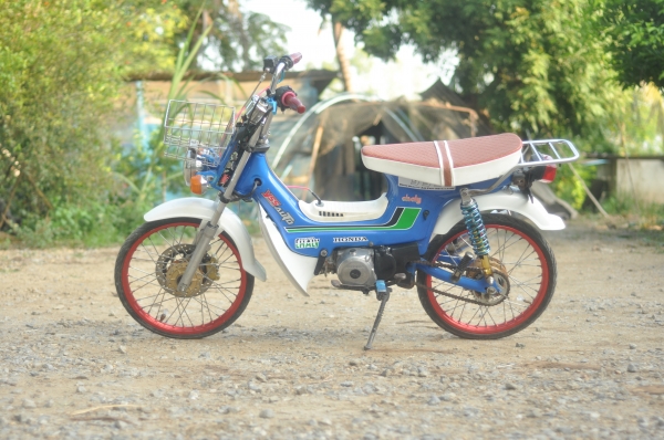 ขายชาลีเครื่องwave 100 ทะเบียนโอน