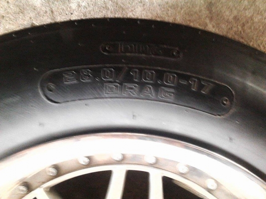 ขาย ยาง HOOSIER 28 นิ้ว พร้อมล้อแม็คแท ้ ขาย ยาง HOOSIER 28 นิ้ว พร้อมล้อแม็คแท ้