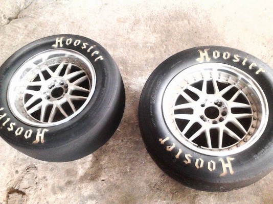 ขาย ยาง HOOSIER 28 นิ้ว พร้อมล้อแม็คแท ้