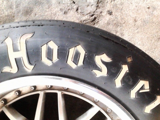 ขาย ยาง HOOSIER 28 นิ้ว พร้อมล้อแม็คแท ้ ขาย ยาง HOOSIER 28 นิ้ว พร้อมล้อแม็คแท ้