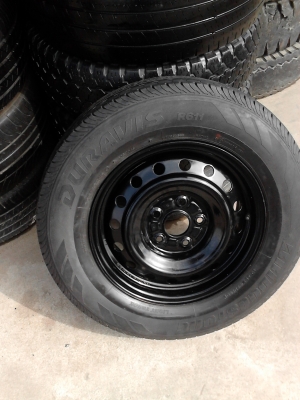 ล้อกะทะ 5 รู แบบ TOYOTA พร้อมยาง ขอบ 15  มี 1 ล้อ  TEL.081-427-3941