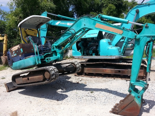 รถขุดเล็ก KOMATSU PC30R-8 แทรคยาง เก่าญี่ปุ่น รถขุดเล็ก KOMATSU PC30R-8 แทรคยาง เก่าญี่ปุ่น
