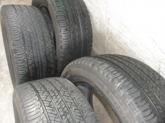 ยาง MICHELIN 235/55R17ปี11 สวยๆ 4 เส้น ราคา 3500 บาท ยาง MICHELIN 235/55R17ปี11 สวยๆ 4 เส้น ราคา 3500 บาท
