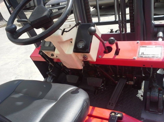 ขาย ถูก Nissan 3ตันเสา4เมตร ดีเซล ไซ้ซิป