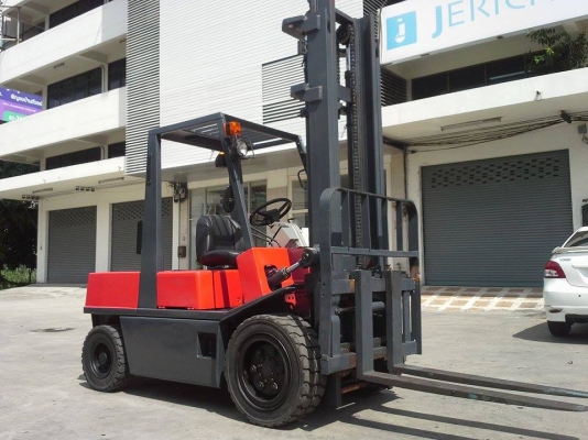 ขาย ถูก Nissan 3ตันเสา4เมตร ดีเซล ไซ้ซิป