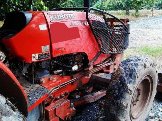 รถไถ Kubota M7040
