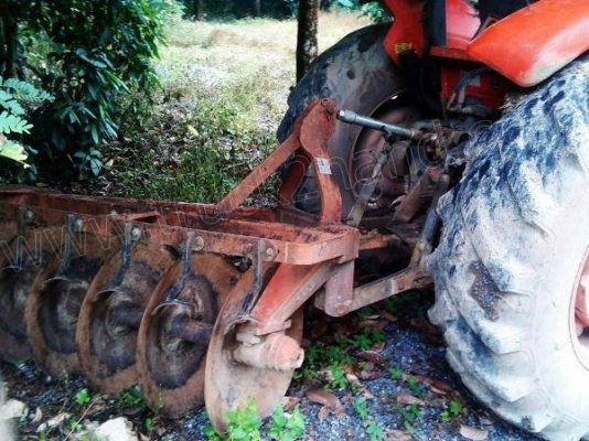 รถไถ Kubota M7040