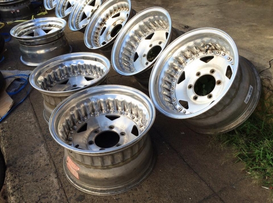 ขายล้อ CENTERLINE 15x8.5 ออฟ-25 6 รูกระบะ รุ่นข้อโซ่ เบาๆ ออฟลึก ขายล้อ CENTERLINE 15x8.5 ออฟ-25 6 รูกระบะ รุ่นข้อโซ่ เบาๆ ออฟลึก