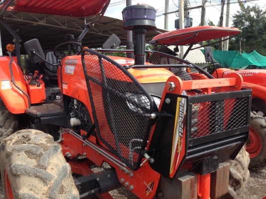KUBOTA MAX M108S อุปกรณ์ครบหน้าหลังดาวน์ต่ำ ผ่อนสบาย KUBOTA MAX M108S อุปกรณ์ครบหน้าหลังดาวน์ต่ำ ผ่อนสบาย
