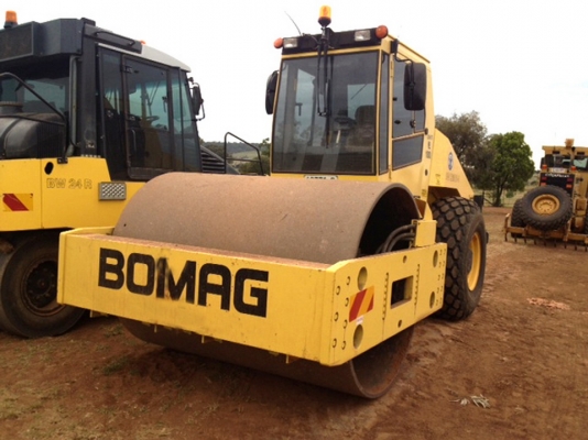 BOMAG  BW219DH-3  Y2004