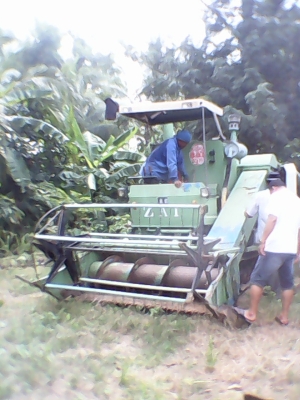 ขายรถเกี่ยวนวดข้าวZAI