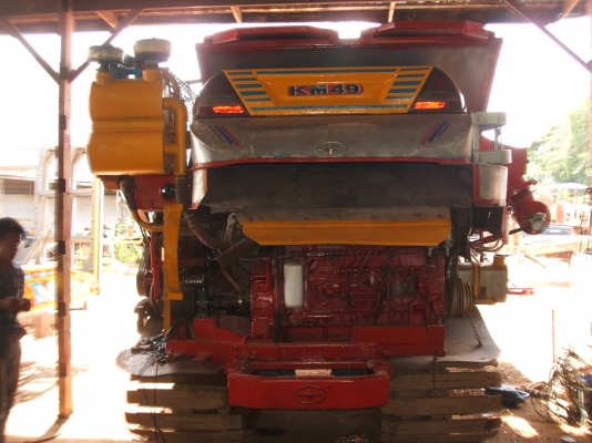 ขายรถเกี่ยวข้าวศักดิ์พัฒนา อุ้ม 2.5 ตัน ปี 49 เครื่องยนต์ 280 แรงม้า ปั้มไดกิ๊นส์ เบอร์ 23 โซ่ 48 ข้อ สภาพดีพร้อมใช้งาน ขายรถเกี่ยวข้าวศักดิ์พัฒนา อุ้ม 2.5 ตัน ปี 49 เครื่องยนต์ 280 แรงม้า ปั้มไดกิ๊นส์ เบอร์ 23 โซ่ 48 ข้อ สภาพดีพร้อมใช้งาน