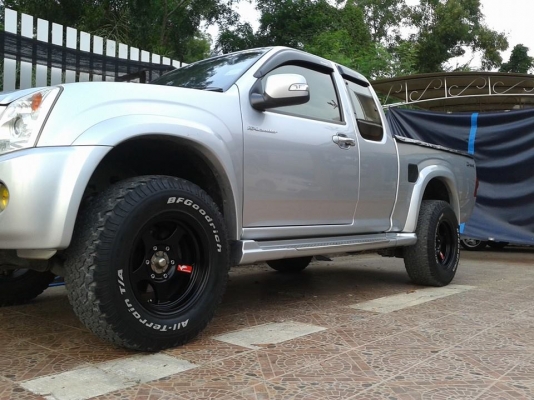 มาแล้วครับ max xt-9 รัดด้วยยาง bf at 265/70/16 ปี 11