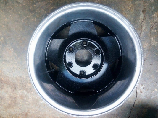 ขายแม็กขอบ15 กว้าง8ครึ่ง  6รู