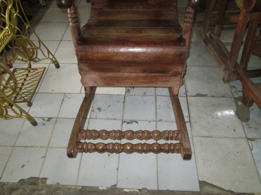 สมบูรณ์มาก  ม้าโยกโบราณ   สภาพดีมาก   ไม้ชิงชันของเก่าเก็บ