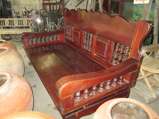 ตั่งไม้มะค่า   กระดานหนา 2 แผ่น   สภาพแข็งแรงไม้เข้าเดือย