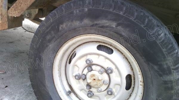 รถบรรทุก 4 ล้อตู้แห้ง KIA ประตู 3 บาน รถบรรทุก 4 ล้อตู้แห้ง KIA ประตู 3 บาน