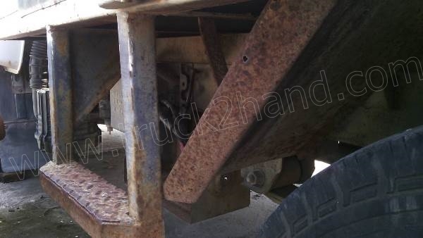 รถบรรทุก 4 ล้อตู้แห้ง KIA ประตู 3 บาน รถบรรทุก 4 ล้อตู้แห้ง KIA ประตู 3 บาน