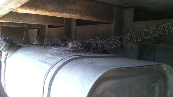 รถบรรทุก 4 ล้อตู้แห้ง KIA ประตู 3 บาน รถบรรทุก 4 ล้อตู้แห้ง KIA ประตู 3 บาน