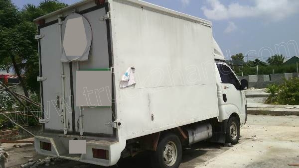 รถบรรทุก 4 ล้อตู้แห้ง KIA ประตู 3 บาน รถบรรทุก 4 ล้อตู้แห้ง KIA ประตู 3 บาน