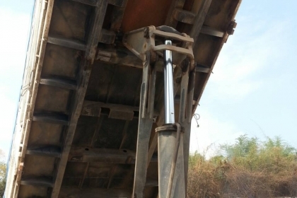 หัวลาก10ล้อIZUSU 2 เพลา รุ่น GXZ360 + หาง3มิตรดั้ม2เพลา หัวลาก10ล้อIZUSU 2 เพลา รุ่น GXZ360 + หาง3มิตรดั้ม2เพลา