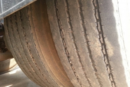 หัวลาก10ล้อIZUSU 2 เพลา รุ่น GXZ360 + หาง3มิตรดั้ม2เพลา หัวลาก10ล้อIZUSU 2 เพลา รุ่น GXZ360 + หาง3มิตรดั้ม2เพลา