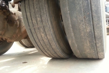 หัวลาก10ล้อIZUSU 2 เพลา รุ่น GXZ360 + หาง3มิตรดั้ม2เพลา หัวลาก10ล้อIZUSU 2 เพลา รุ่น GXZ360 + หาง3มิตรดั้ม2เพลา