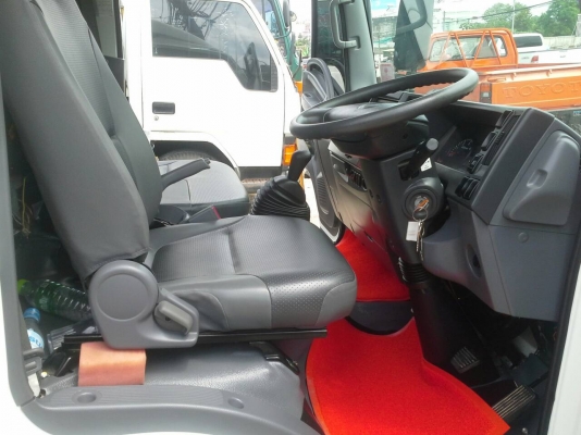 รถ 6 ล้อ Isuzu NKR130 ปี2010 สภาพสวย