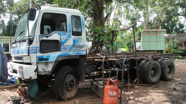 หัวรถ ISUZU DECA หัวไฟฟ้า เดิมๆบางๆ ไม่ผุ ขาดีดหน้า ขาหลัง ชุดยกหัวไฟฟ้า ของครบ ยกใส่รถวิ่งได้เลย หัวรถ ISUZU DECA หัวไฟฟ้า เดิมๆบางๆ ไม่ผุ ขาดีดหน้า ขาหลัง ชุดยกหัวไฟฟ้า ของครบ ยกใส่รถวิ่งได้เลย