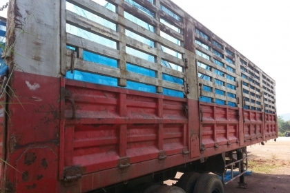 หางคอกสูง 3 เพลาแท้ ปีจดทะเบียน 2537 ความยาวกระบะ 10.30 เมตร หางคอกสูง 3 เพลาแท้ ปีจดทะเบียน 2537 ความยาวกระบะ 10.30 เมตร