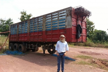 หางคอกสูง 3 เพลาแท้ ปีจดทะเบียน 2537 ความยาวกระบะ 10.30 เมตร หางคอกสูง 3 เพลาแท้ ปีจดทะเบียน 2537 ความยาวกระบะ 10.30 เมตร