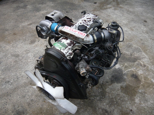 ขายเครื่องยนต์ดีเซล TOYOTA 2L turbo(มีเลข)