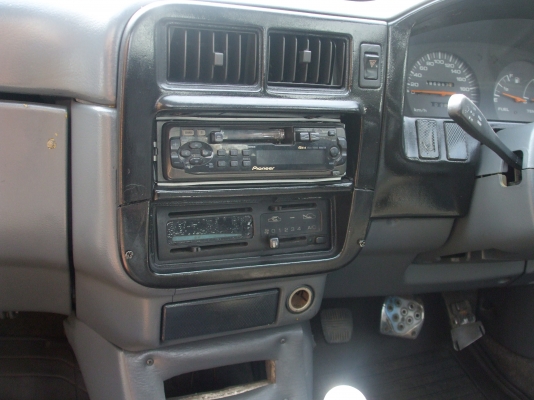 ขาย nissan nv