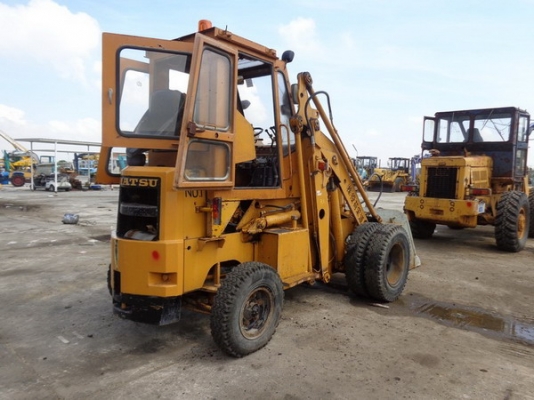 ขายรถตัก  KOMATSU SD25