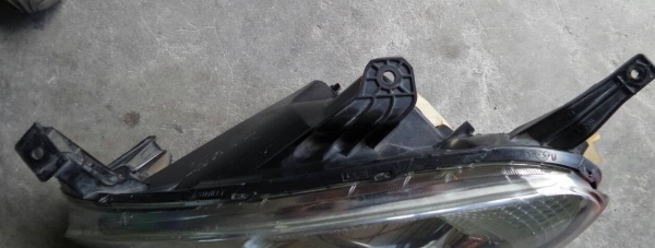 ไฟหน้าซ้าย CRV GEN.2 ของแท้มือสอง ไฟหน้าซ้าย CRV GEN.2 ของแท้มือสอง