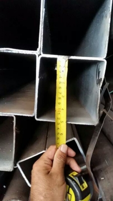 ขายเหล็กกล่องและเหล็กแป๊บกลมมีหลายขนาดเหมา และแบ่งขายกิโล ละ 17 บาท