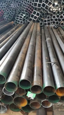 ขายเหล็กกล่องและเหล็กแป๊บกลมมีหลายขนาดเหมา และแบ่งขายกิโล ละ 17 บาท