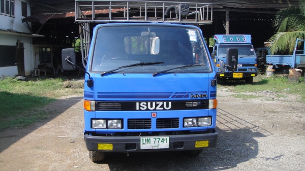 ISUZU NKR 4ล้อ ป้ายเล็กไม่ติดเวลา สภาพสวยพร้อมใช้ ISUZU NKR 4ล้อ ป้ายเล็กไม่ติดเวลา สภาพสวยพร้อมใช้