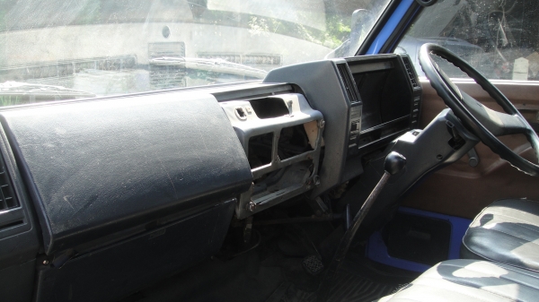 ISUZU NKR 4ล้อ ป้ายเล็กไม่ติดเวลา สภาพสวยพร้อมใช้ ISUZU NKR 4ล้อ ป้ายเล็กไม่ติดเวลา สภาพสวยพร้อมใช้