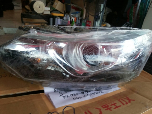 ไฟหน้า โปรเจคเตอร์ All new Vios 2014 ของแท้มือสอง หลอดครบ