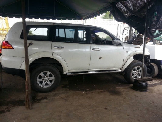 ขายซากmitsubishi pajero sport