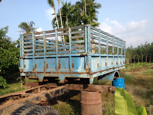 ขายกระบะ 6 ล้อ NISSAN UD