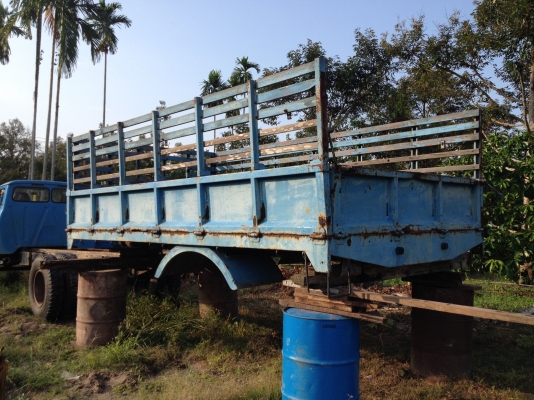 ขายกระบะ 6 ล้อ NISSAN UD