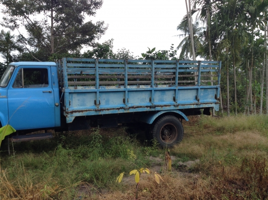 ขายกระบะ 6 ล้อ NISSAN UD