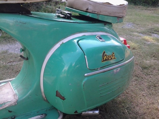 ขาย vespa ตัวรถสปิ้นหัวเหลี่ยมครับ เลขโครง เครื่อง 64 ครับ รถ no book ขายตามสภาพครับ ราคา 29,500 บาท