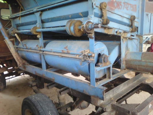 ขาย อีแต๋น 85แรง พร้อมตู้สีข้าว เกษตร 5ฟุต สภาพพร้อมใช้งาน ราคา 59,000บ ครับ