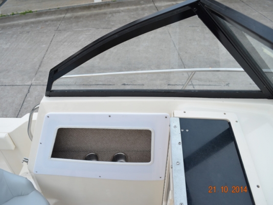 Renken 2288, 23 foot พร้อม trailer, บันไดเรือ (ไม่รวมเครื่อง)