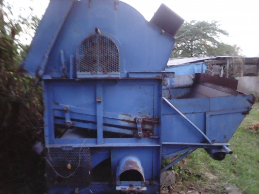 ตู้สีข้าว ไทยเส็ง 6ฟุต สภาพดี  ราคา 29000บ คุยกันได้ครับ