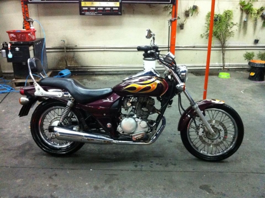 ขออนุญาติขาย KAWASAKI BOSS 175 cc. ลายไฟ สตาร์ทมือ โอนใฟ้ฟรีจ้า